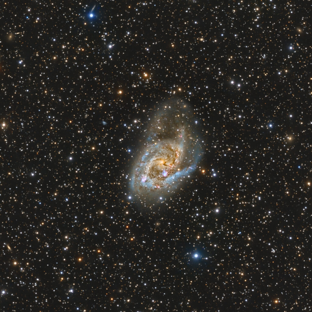 NGC 6221