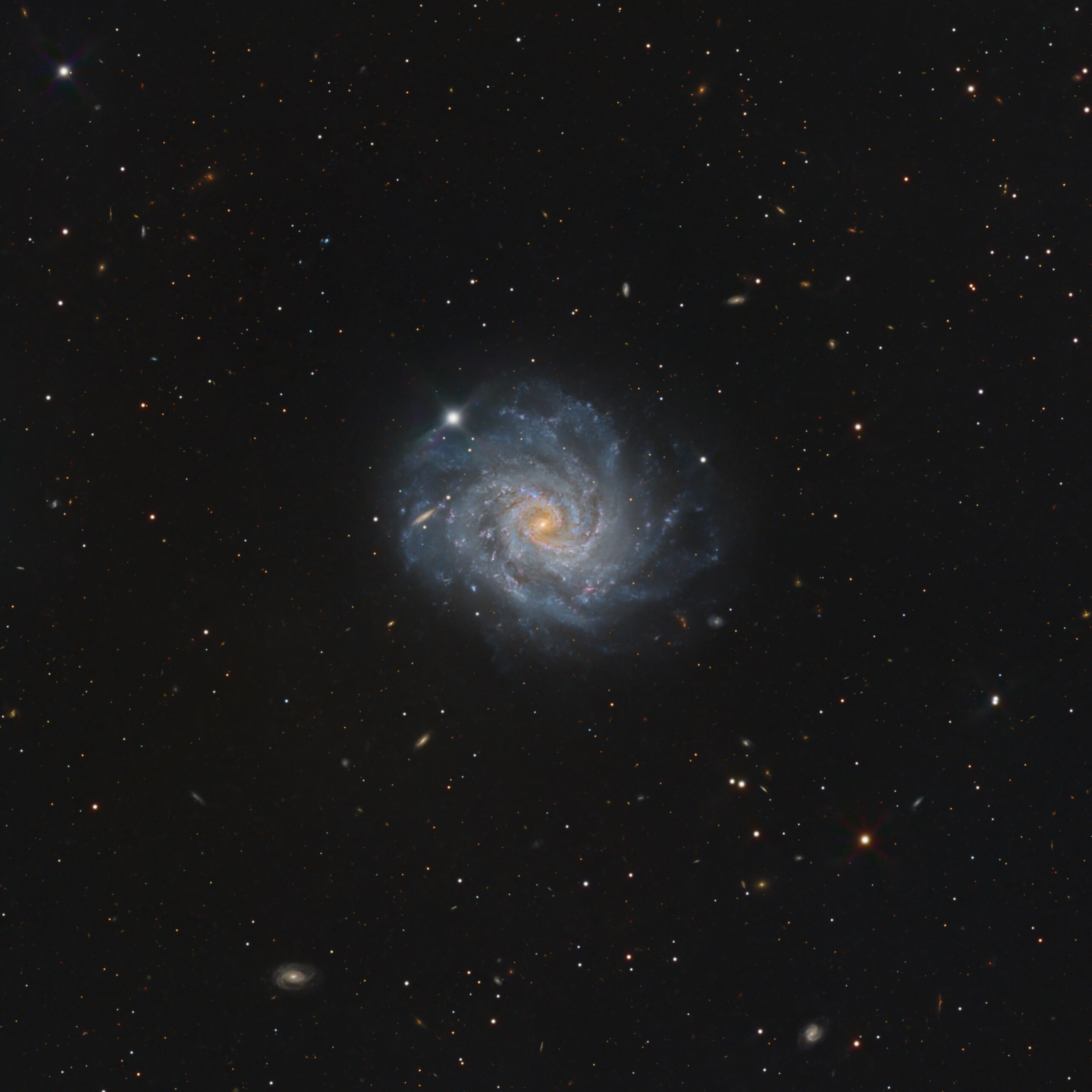 NGC 5885