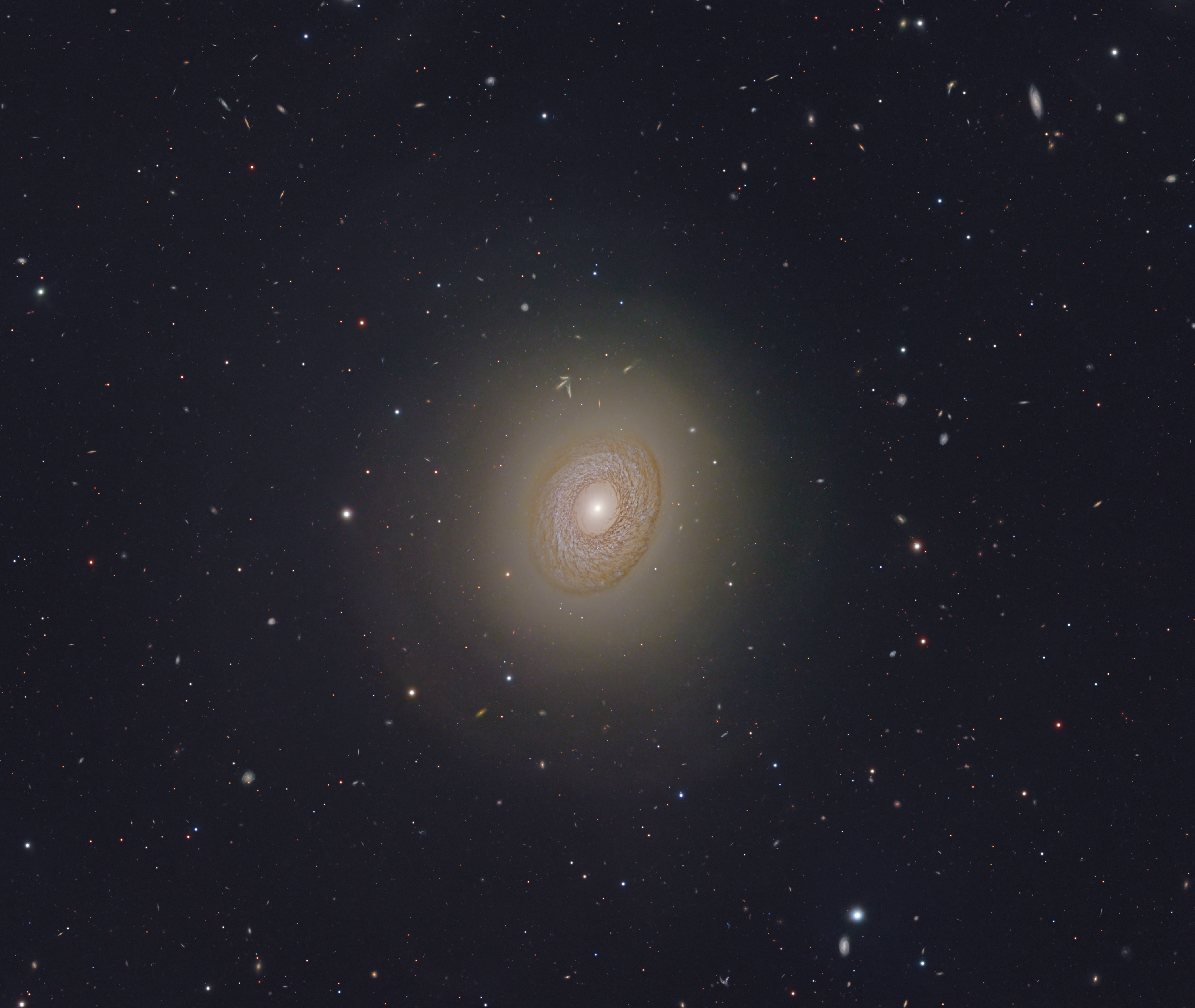 NGC 2775