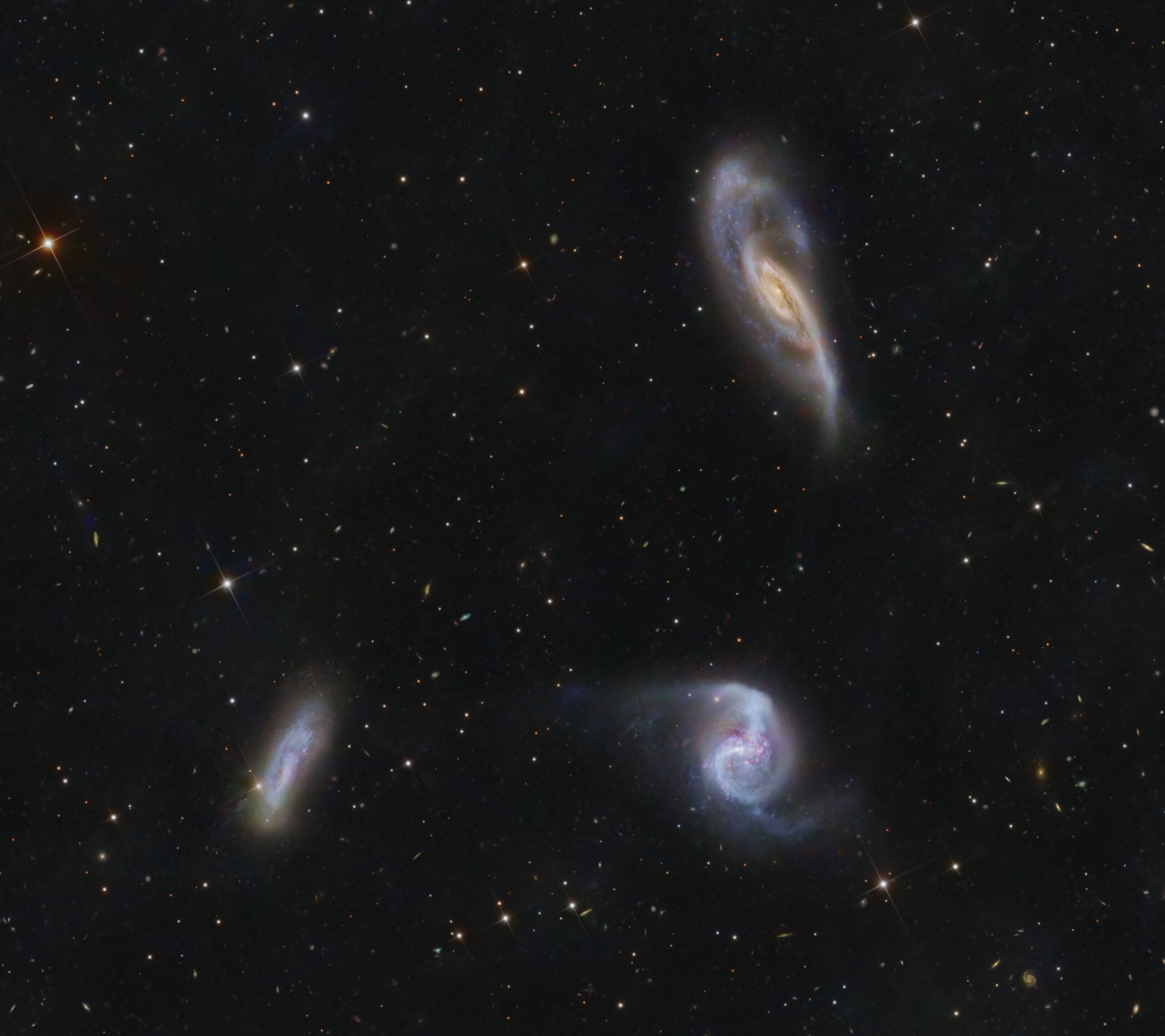NGC 5916, 5915 and 5916A